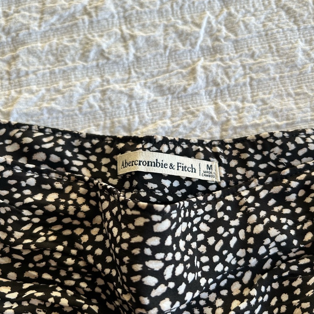 Abercrombie Skirt - Picture 2 of 2